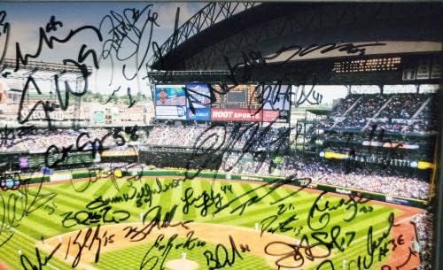 2013 Seattle Mariners tim autogramed uokvirene 9x11 foto ploča sa 41 potpisom uključujući Kyle Seager SKU