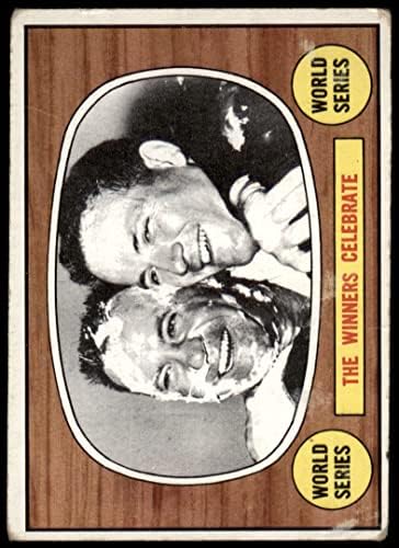 1967. 155 1966 Sažetak svjetske serije - Pobjednici slave Hank Bauer / Dave McNally Baltimore / Los Angeles